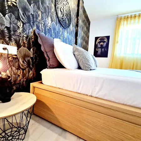 Sea Point House * 圣米格尔德阿沃纳